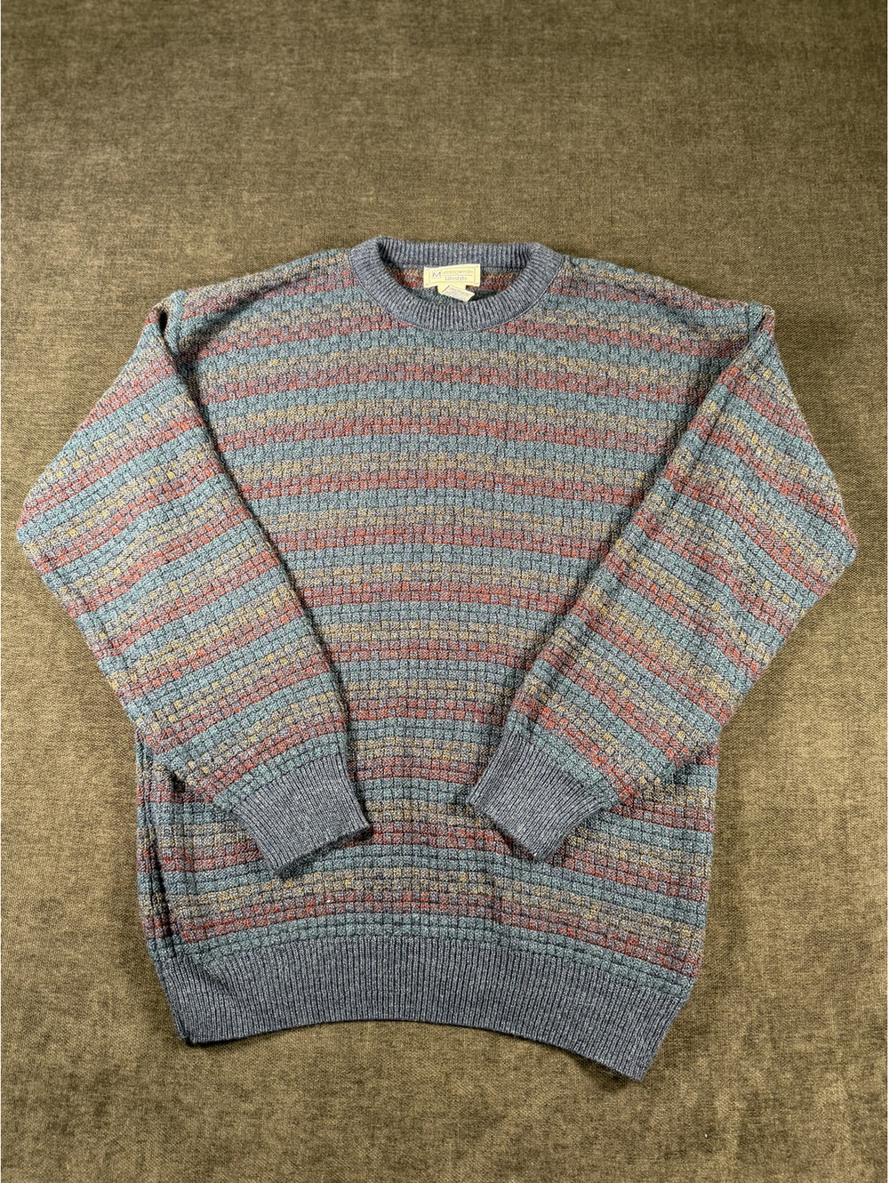 Munsingwear Lifestyle Men's Medium Acrylic Knit Sweater Blue Multi Stripe